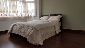3 bedrooms, WiFi, bed sheets