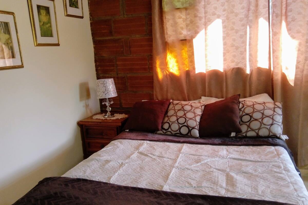Basic Double or Twin Room | Down comforters, memory foam beds, WiFi (free), individually decorated