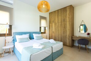 3 chambres, coffre-fort, fer et planche à repasser