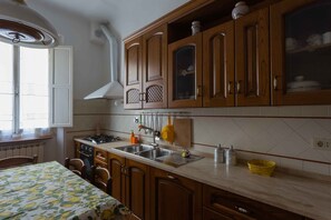 電子レンジ、オーブン、食器洗い機