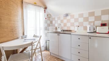 Apartment (1 Bedroom) | Interior