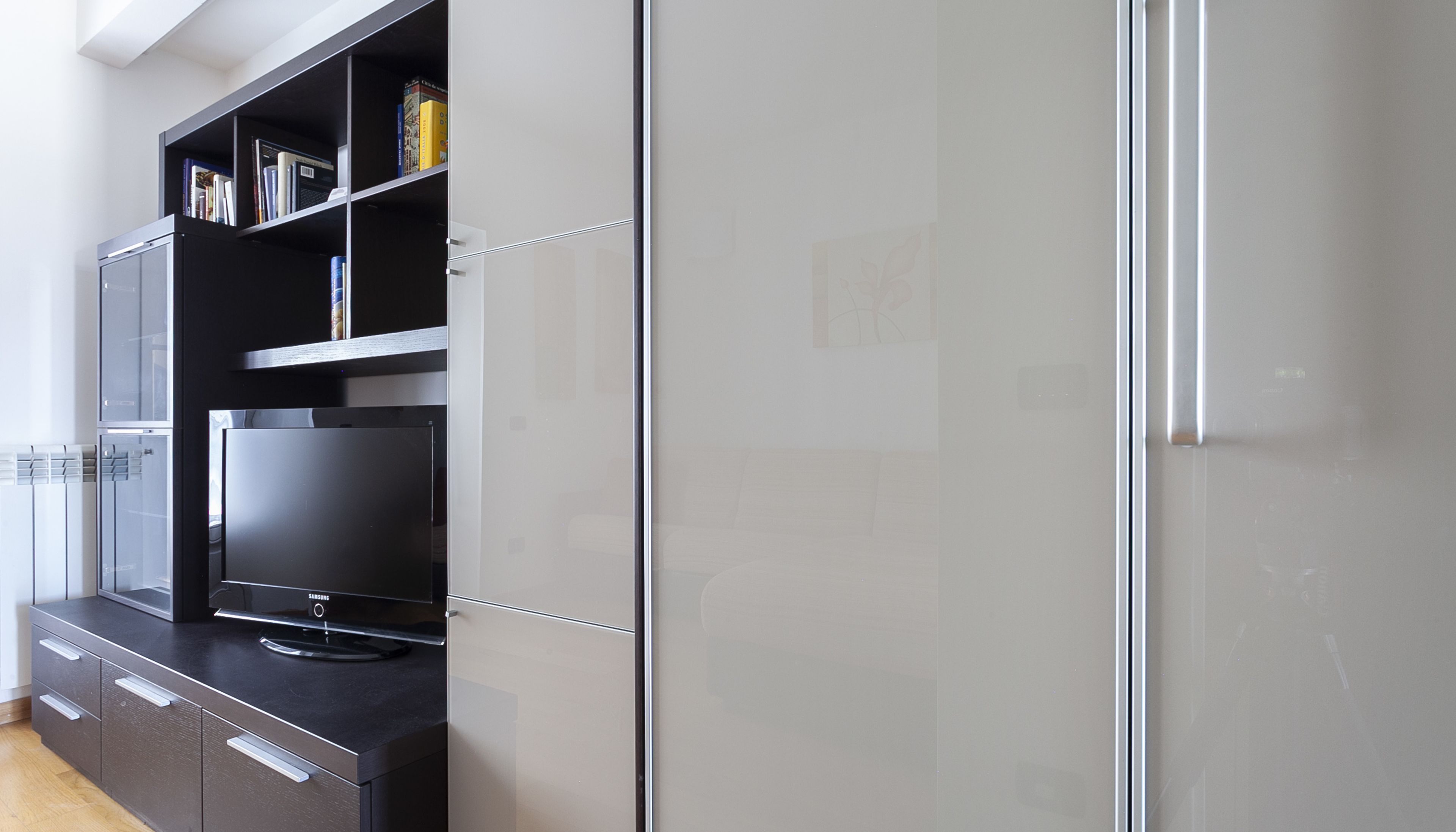 Huoneisto (1 Bedroom) | Televisio