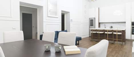 Apartment (2 Bedrooms) | Bahagian dalam