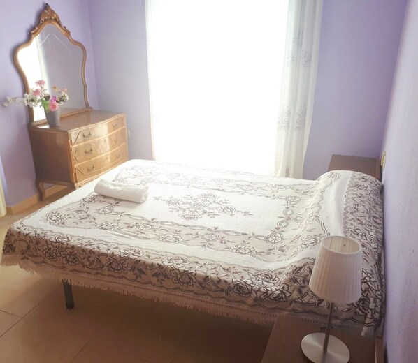 3 Schlafzimmer, Reisekinderbett, Bettwäsche