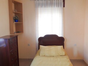 3 Schlafzimmer, Reisekinderbett, Bettwäsche