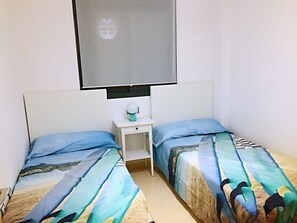2 chambres, fer et planche Ă repasser, accĂšs Internet, draps fournis
