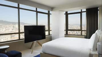 套房 (Nobu Suite) | 埃及棉床單、高級寢具、迷你吧、客房內保險箱