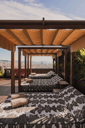 Seasonal outdoor pool, open 10:00 AM to 5:00 PM, free pool cabanas