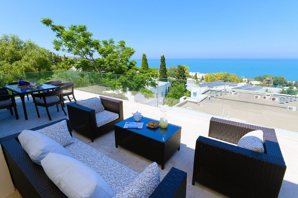 Villa | Terrace/patio