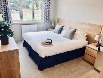 Trinity Lodge, Waterside Lodges Cambridge