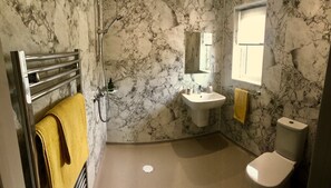 Unclassified image, 5 of 23, button - Trinity Lodge, Waterside Lodges Cambridge (Cambridge)