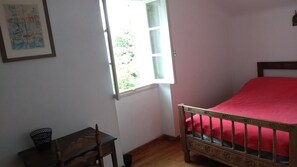 7 chambres, fer et planche à repasser, Wi-Fi gratuit, draps fournis