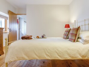 1 室のベッドルーム、WiFi (無料)、ベッドシーツ