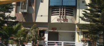 1 Private Room for single near Bangali Square - Home Food Available