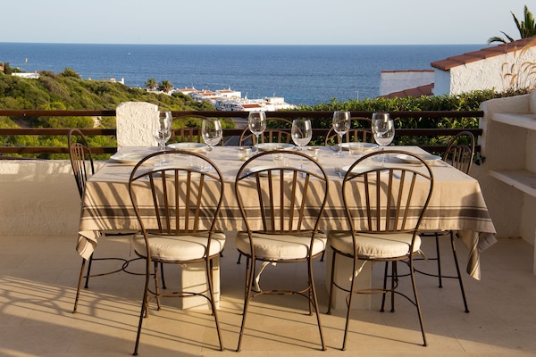 Covered T- Alfresco Dinner