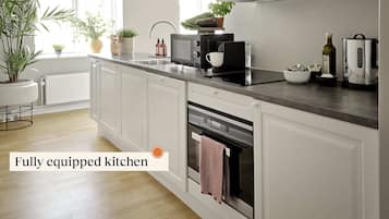 Geladeira, micro-ondas, fogão, cooktop