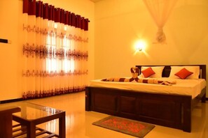 書桌、手提電腦工作空間、隔音、免費 Wi-Fi