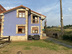 Exterior - Balmori House in El Peral (El Peral)