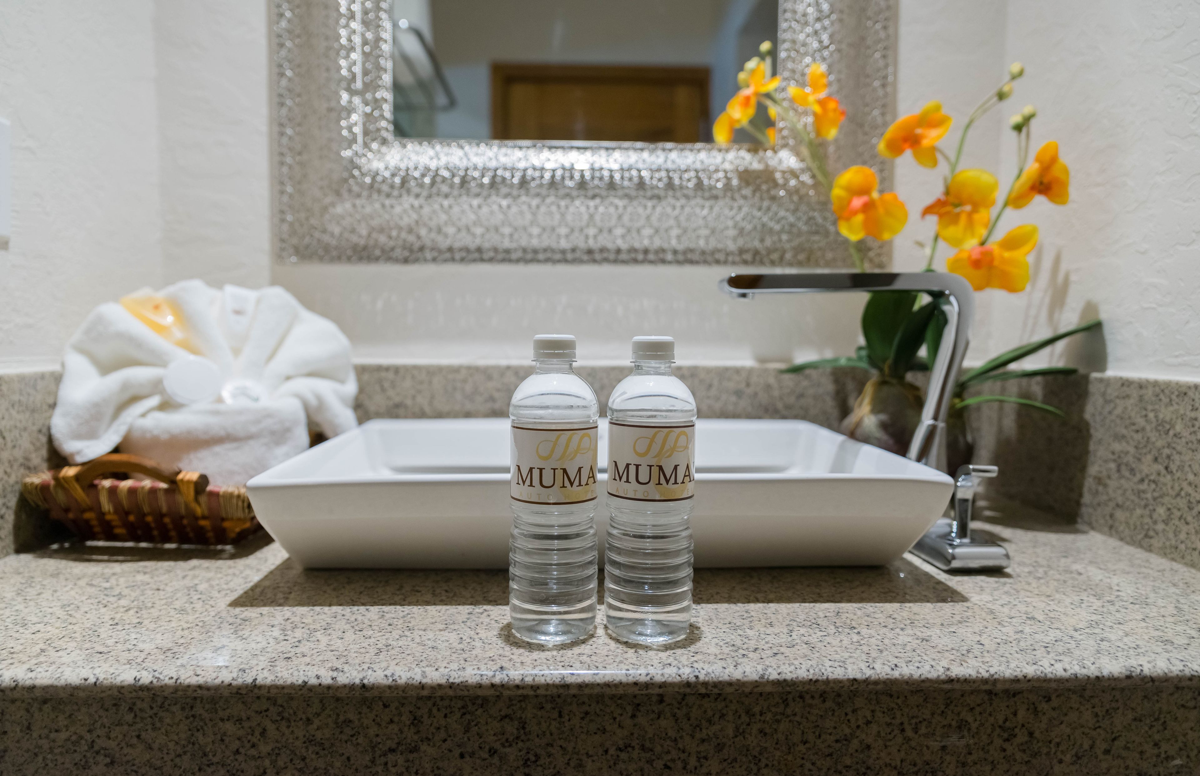 shower, towels, soap, shampoo