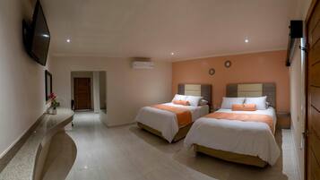 Standaard tweepersoonskamer, 2 queensize bedden | Select Comfort-bedden, een strijkplank/strijkijzer, gratis wifi