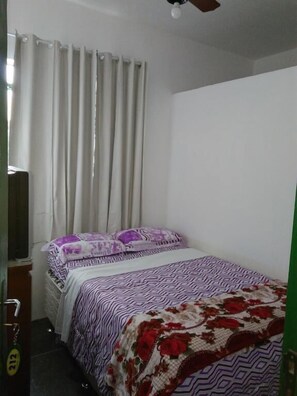 Habitación doble, 1 cama doble | Wifi gratis y ropa de cama