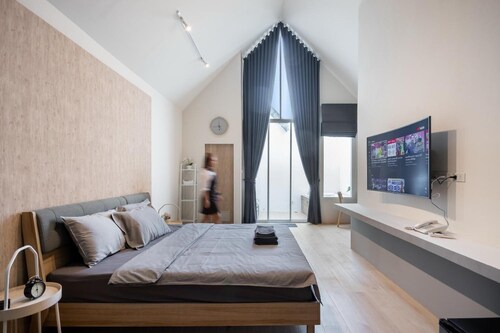 Nidhra Residence