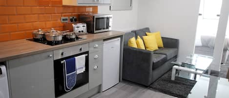 Fridge, microwave, oven, stovetop