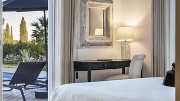 5 bedrooms, in-room safe, iron/ironing board, WiFi