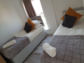 2 bedrooms, soundproofing, iron/ironing board, WiFi