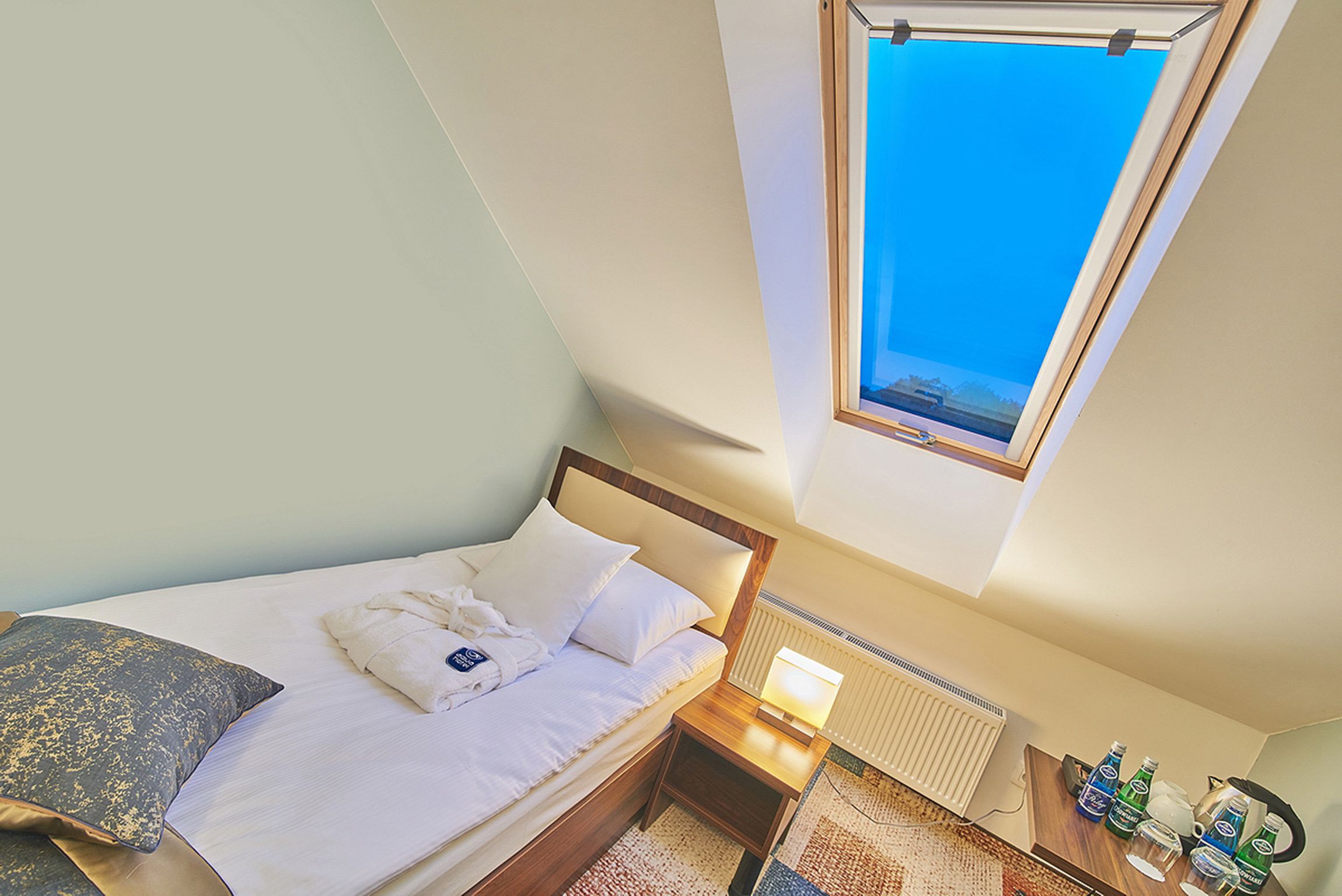 Phòng đơn Tiêu chuẩn | Khu phòng khách | TV LCD 