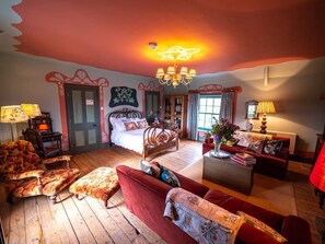7 bedrooms, iron/ironing board, free WiFi, bed sheets - Large Group Luxury Manor House: Sleeps 16-52: Party Yurt, Private Spa, Catering  (Scunthorpe)