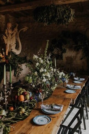 Dining - Hen Party & Large Groups: Luxury Manor House: Sleeps 24 (Scunthorpe)