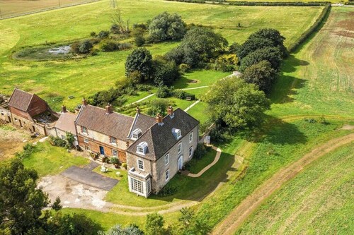 Hen Party & Large Groups: Luxury Manor House: Sleeps 24