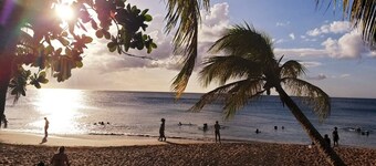 Room Serenite Soleil la campagne 5 min from the city center-beach