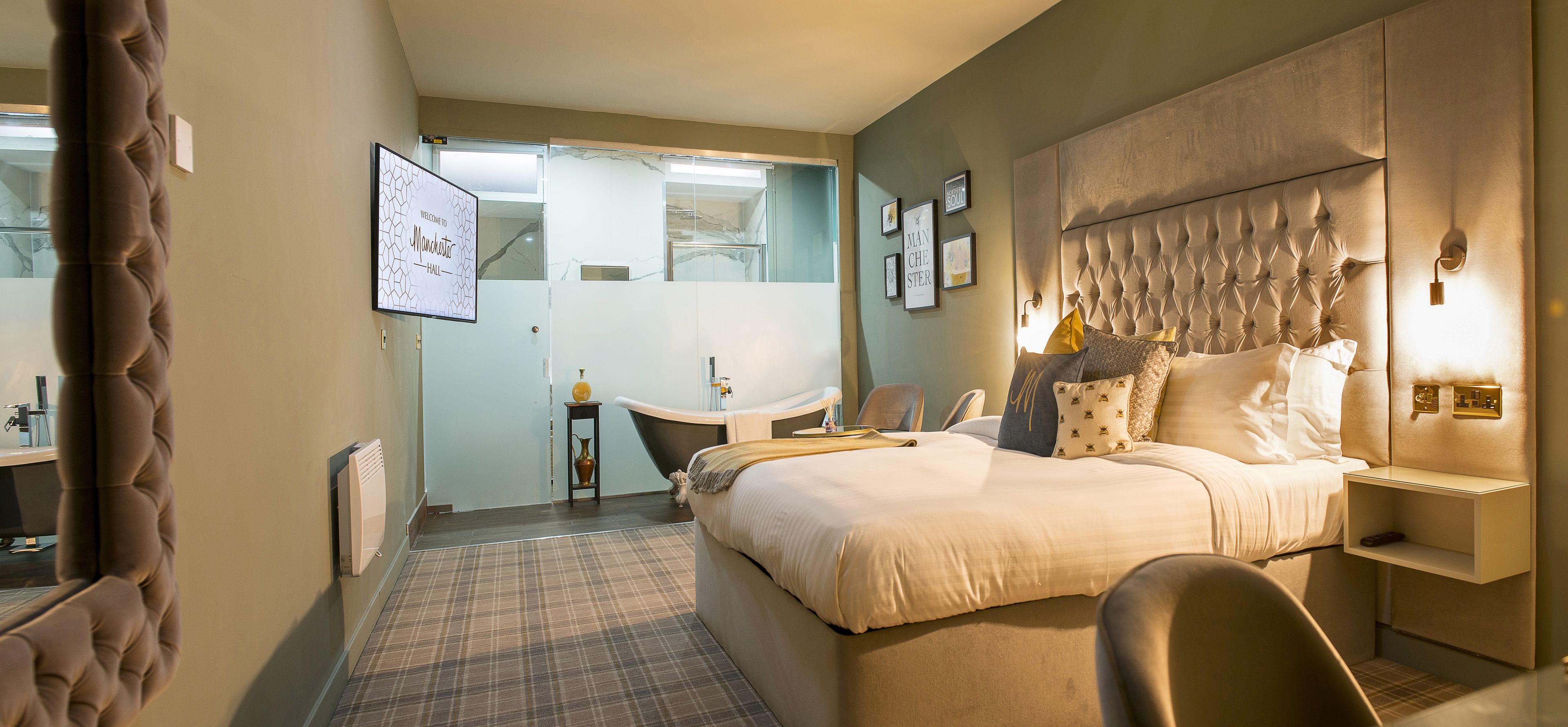 Junior Suite (Basement) | Premium bedding, down comforters, memory foam beds, free minibar items