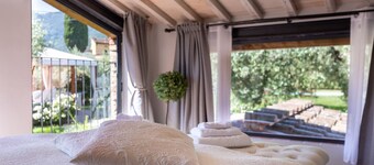 Villa with Private Pool on the Lucca Hills in S. Andrea di Compito