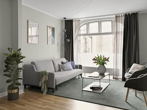 Smart TV, offices