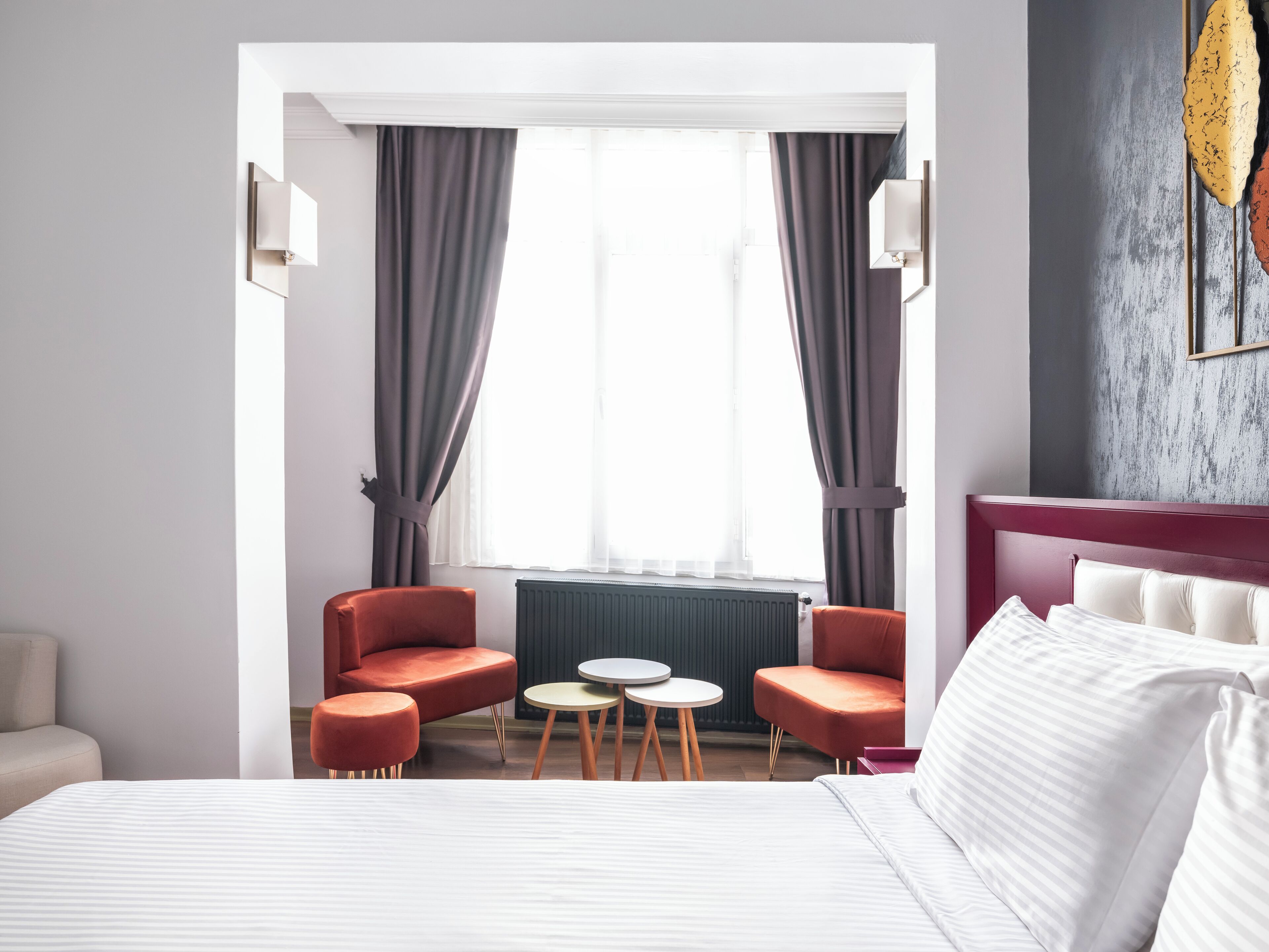 Værelse til 3 personer | Minibar, skrivebord, lydisolering, strygejern/strygebræt