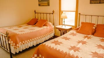 Classic Quadruple Room | 2 bedrooms, free WiFi, bed sheets