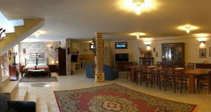 Summer Promotion - Ludo comfortable fresh accessorized with everything