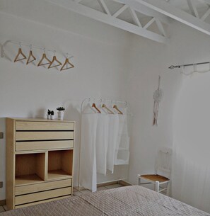 2 Schlafzimmer, Bügeleisen/Bügelbrett, Bettwäsche