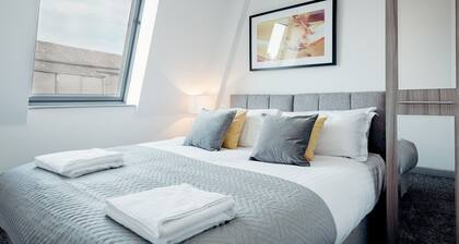 The Gentleman Jack Apartment 215