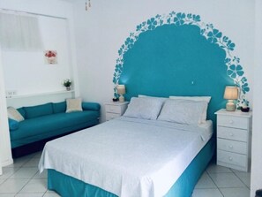 1 habitación, tabla de planchar con plancha, wifi y ropa de cama 