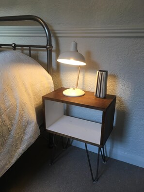 2 dormitorios, escritorio, tabla de planchar con plancha y wifi gratis
