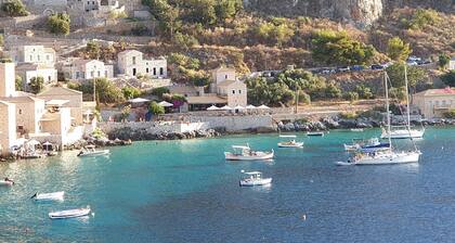 Anaroussa apartment in Mani near all attractions