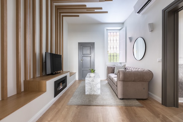 Luxury Apartment, Multiple Beds, Terrace | Living area