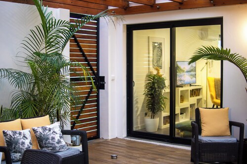 InSide Furnas is brand new home built in 2019