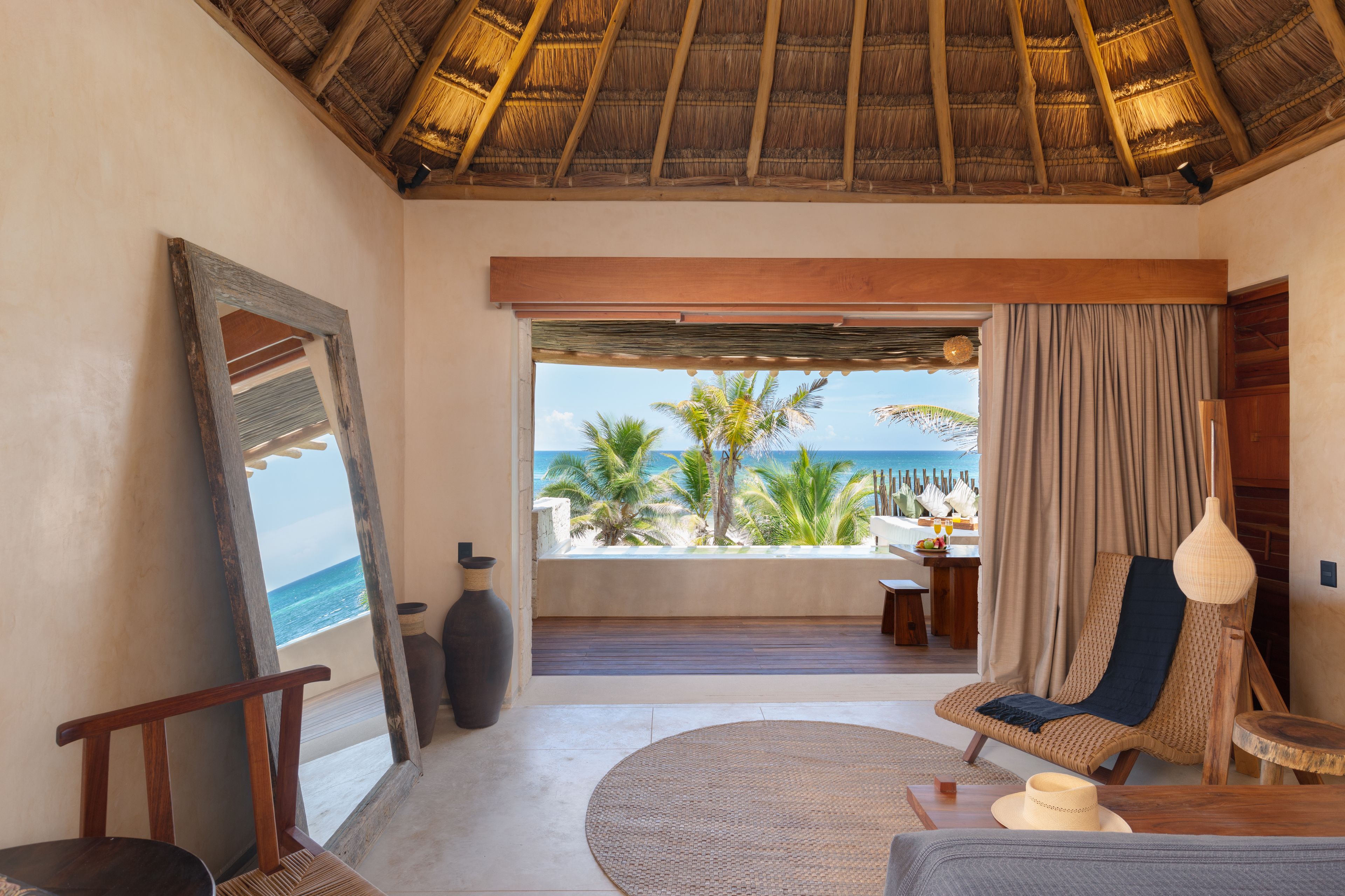 Suite First Floor Ocean Front | Premium bedding, memory-foam beds, free minibar, in-room safe