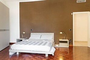 4 Schlafzimmer, Bügeleisen/Bügelbrett, WLAN, Bettwäsche