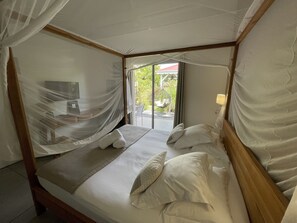 Chambre Romantique, bain à remous